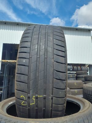 Bridgestone T005 225/40 R 19 93 W | nyári   DOT0820 5.4 mm
