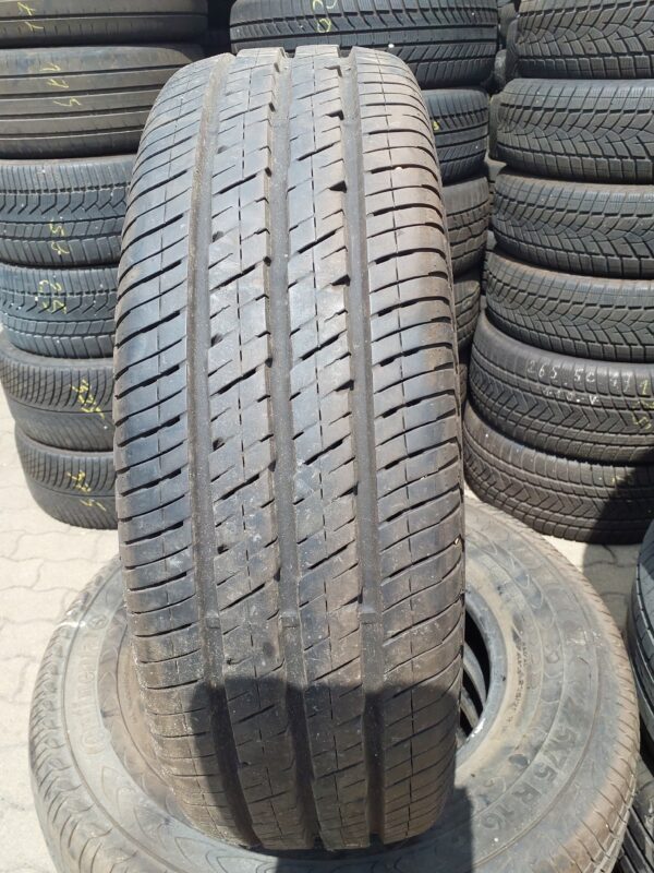 Continental Vanco 2 225/75 R 16 C 116/114 R | nyári   DOT4415 8.5 mm