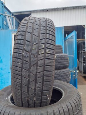 Continental ContiWinterContact TS 830 P 215/60 R 16 99 H | téli   DOT1922 7.7 mm