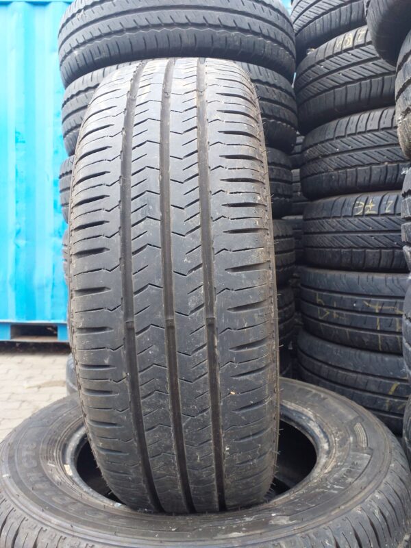 Nexen CT 8 215/65 R 16 C 109/107 T | nyári   DOT2322 7.8 mm