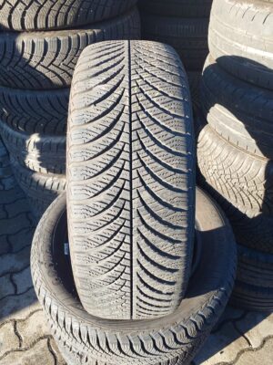 Goodyear Vector 4Season Gen-2 195/60 R 15 88 H | négyévszakos   DOT0520 6.3 mm