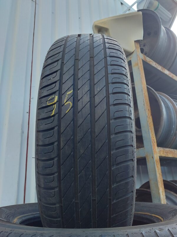 Kleber Dynaxer HP4 195/65 R 15 95 H | nyári   DOT3921 5 mm