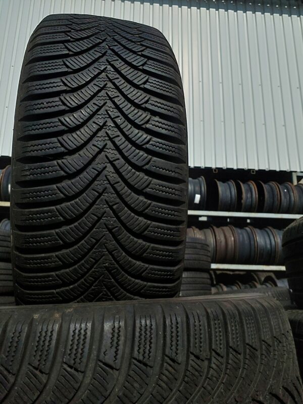 Hankook RS2 W452 205/55 R 16 94 V | téli   DOT4419 5.3 mm