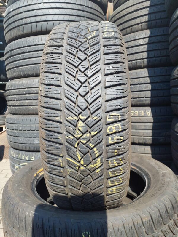 Fulda Krisal HP2 205/55 R 16 91 H | téli   DOT2722 6.3 mm