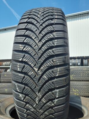 Hankook RS2 W452 185/60 R 15 84 T | téli   DOT4319 7.3 mm