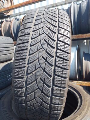 Goodyear UG Performance Gen-1  suv 225/55 R 18 102 V | téli   DOT2420 6 mm