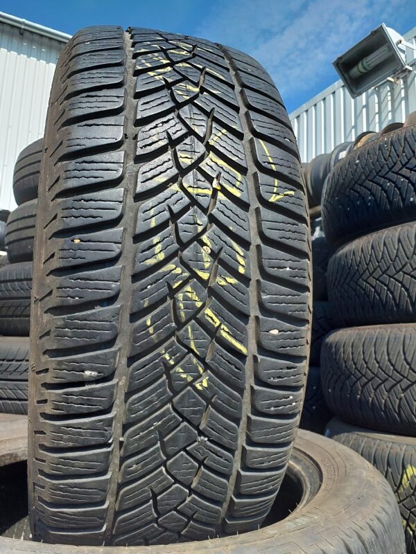 Fulda Kristall Control HP 2 215/55 R 17 98 V | téli   DOT4420 6.5 mm