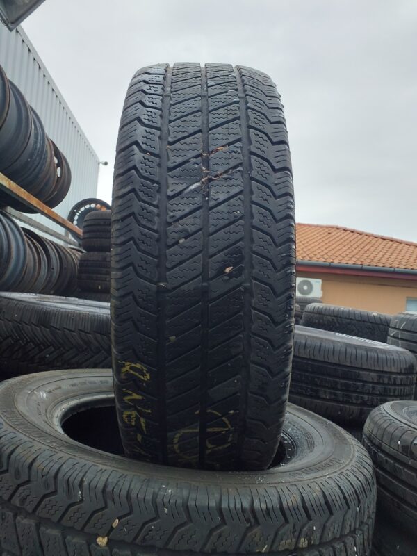 Barum SnoVanis 2 235/65 R 16 C 115/113 R | téli   DOT4119 5.9 mm