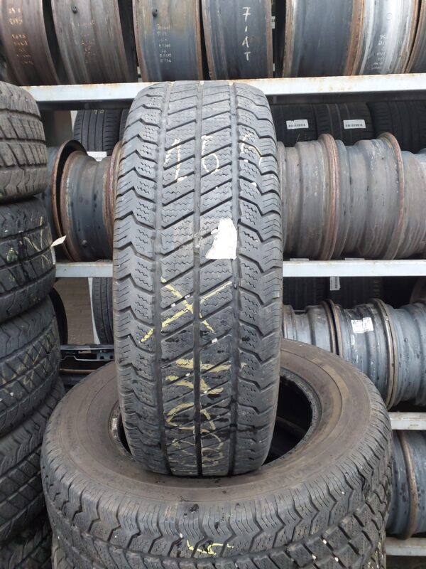 Barum SnoVanis 2 235/65 R 16 C 115/113 R | téli   DOT4219 6.5 mm
