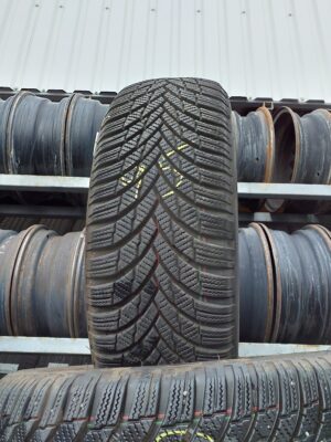Firestone Winter hawk 4 185/60 R 15 88 T | téli   DOT3620 6.6 mm