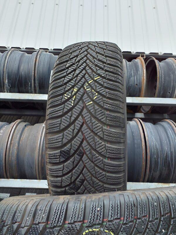 Firestone Winter hawk 4 185/60 R 15 88 T | téli   DOT3620 6.6 mm