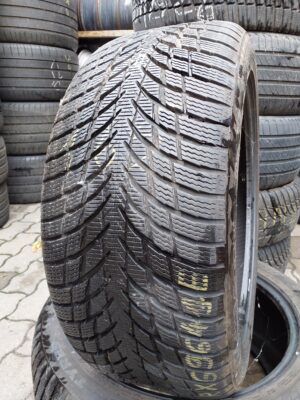 Nokian WR Snowproof P 245/45 R 18 100 V | téli   DOT2921 7.3 mm