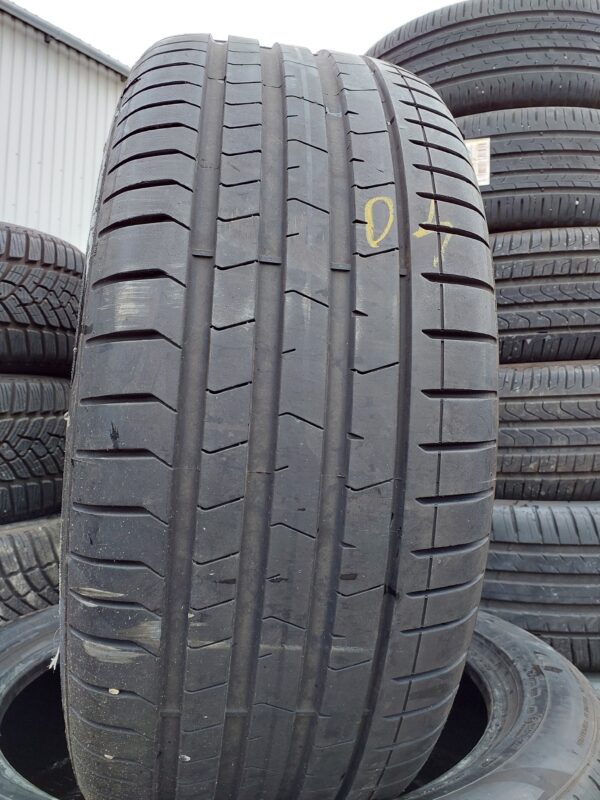 Pirelli P Zero pz4 275/45 R 20 110 Y | nyári   DOT0222 5.6 mm