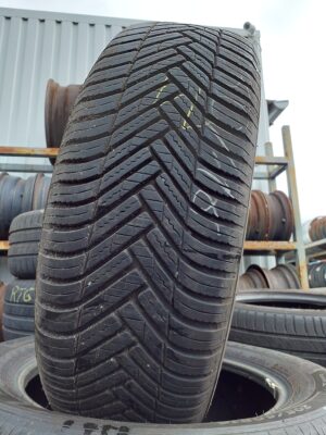 Hankook H750 205/60 R 16 96 V | négyévszakos   DOT1623 6 mm
