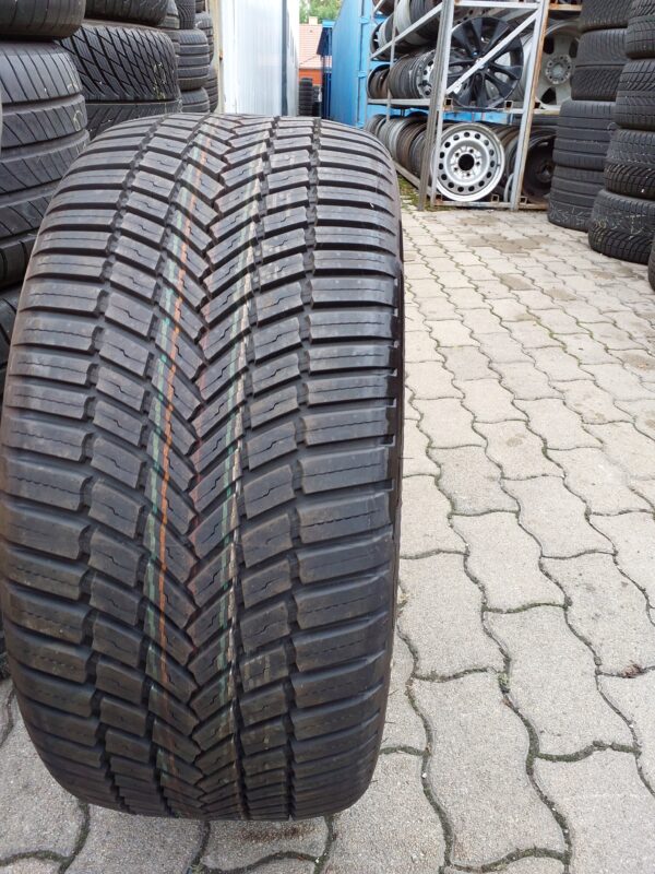 Bridgestone A005 245/45 R 18 97 Y | négyévszakos   DOT0519
