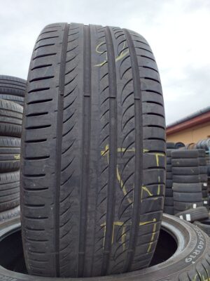 Pirelli Powergy 235/40 R 19 96 Y | nyári   DOT0823 4.6 mm